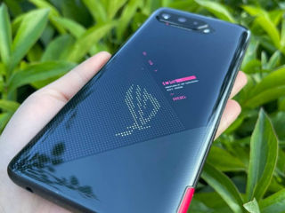 Asus Rog Phone 5 512/18 foto 2