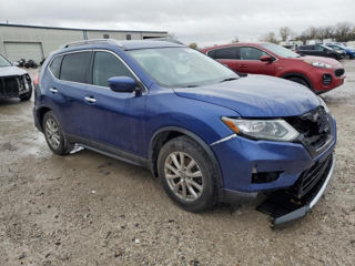 Nissan Rogue foto 3