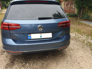 Volkswagen Passat foto 2