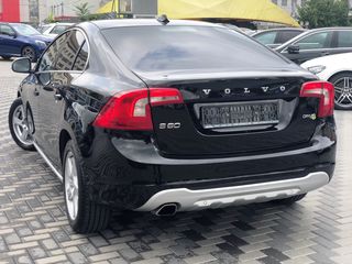 Volvo S60 foto 2