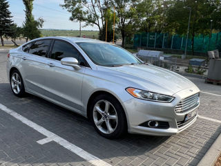 Ford Fusion foto 1