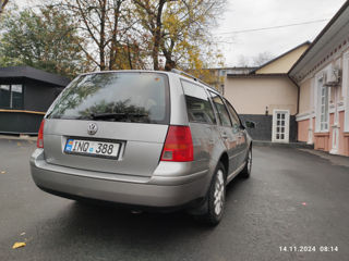 Volkswagen Golf foto 2