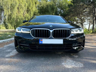 BMW 5 Series foto 2