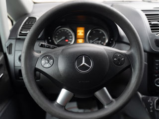 Mercedes Autoturism 9 Locuri foto 9