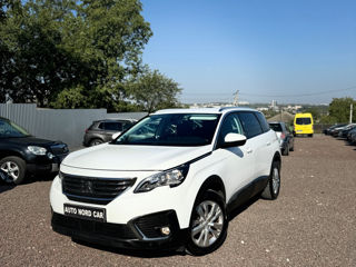 Peugeot 5008 foto 1