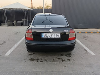 Skoda Superb foto 2