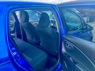 Toyota Yaris foto 9