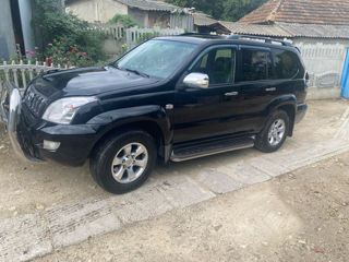 Toyota Land Cruiser Prado foto 2