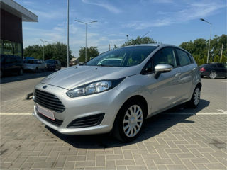 Ford Fiesta foto 1