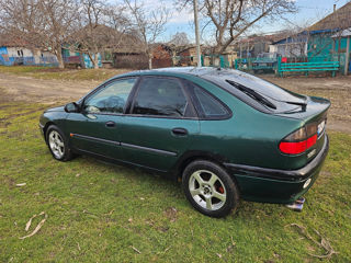 Renault Laguna foto 8