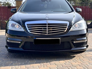 Mercedes S-Class