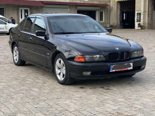 BMW 5 Series foto 7