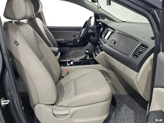 KIA Carnival foto 7