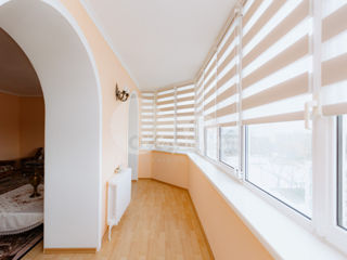 Apartament cu 2 camere, 93 m², Centru, Chișinău foto 3