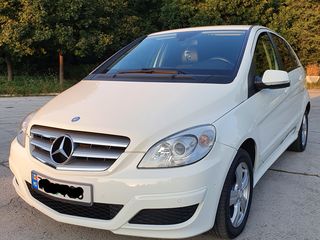 Mercedes B Class foto 1