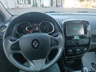 Renault Clio foto 8