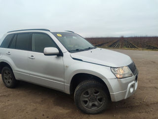 Suzuki Grand Vitara foto 2