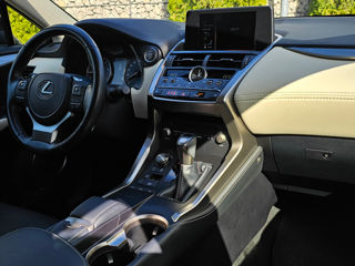 Lexus NX Series foto 3