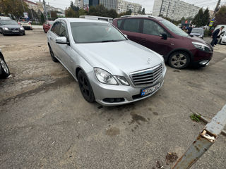 Mercedes E-Class foto 1