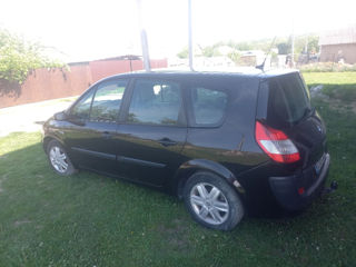 Renault Grand Scenic foto 2