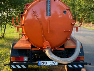 Curățarea gropilor de canalizare  foto 1