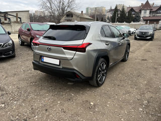 Lexus UX foto 4