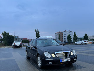 Mercedes E-Class foto 3