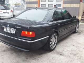 BMW 7 Series foto 4