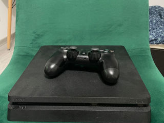 Playstation 4 slim