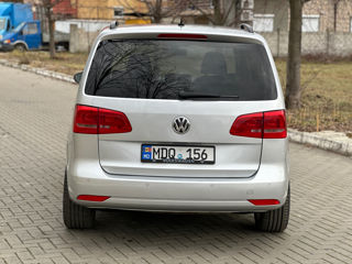 Volkswagen Touran foto 5