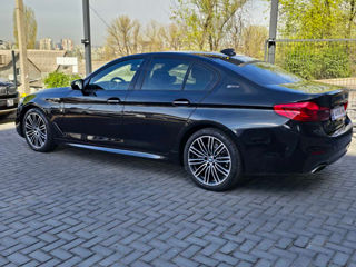 BMW 5 Series foto 8