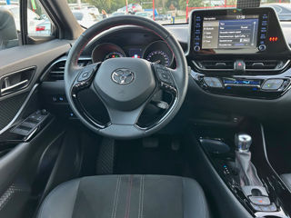 Toyota C-HR foto 8