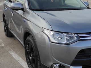 Mitsubishi Outlander foto 6