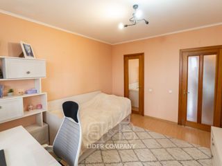 Apartament cu 3 camere, 104 m², Râșcani, Chișinău foto 11