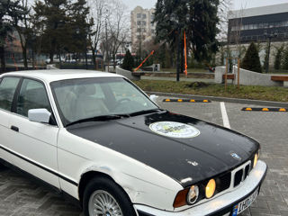 BMW 5 Series foto 3