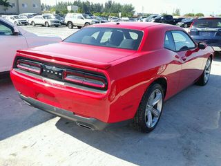 Dodge Challenger foto 5