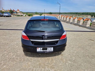 Opel Astra foto 4