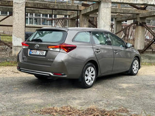 Toyota Auris foto 3