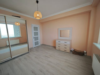 Apartament cu 2 camere, 83 m², Buiucani, Chișinău foto 5