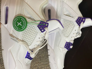 Nike air Jordan 4 metallic purple