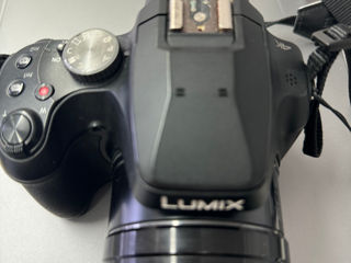 Panasonic Lumix DC-FZ80 filmează în 4K