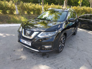 Nissan X-Trail foto 1