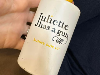 Juliette has a gun foto 2
