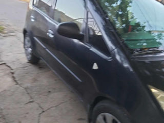 Mitsubishi Colt foto 3