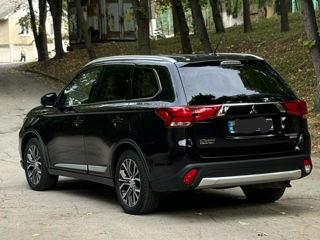 Mitsubishi Outlander foto 4