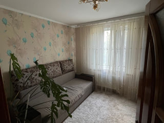 Apartament cu 3 camere, 72 m², Tineret, Ungheni foto 5