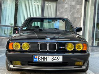 BMW 5 Series foto 3