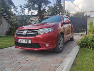 Dacia Sandero foto 2