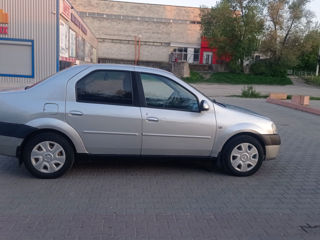 Dacia Logan foto 7