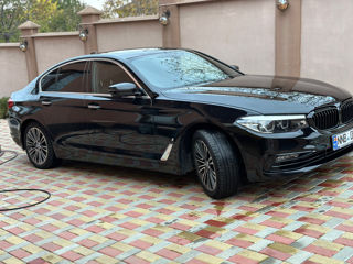 BMW 5 Series foto 3